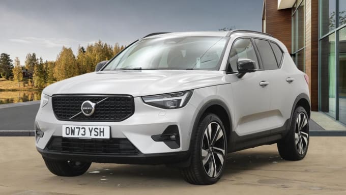 2025 Volvo Xc40