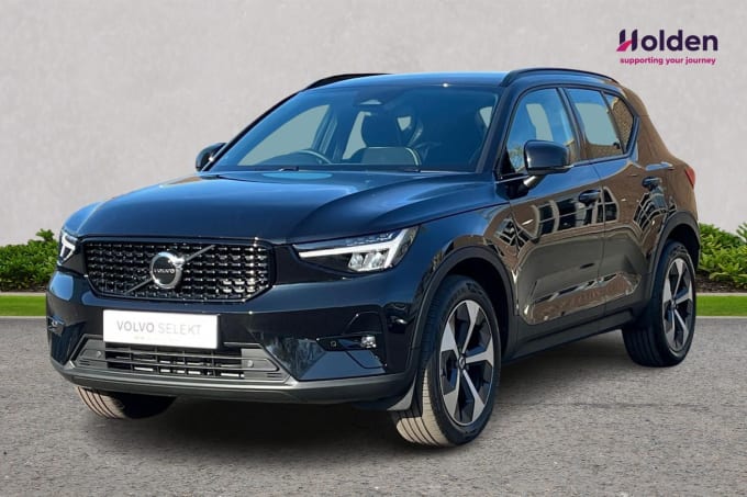 2025 Volvo Xc40