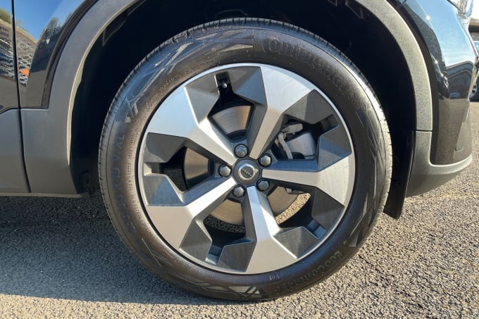 2025 Volvo Xc40