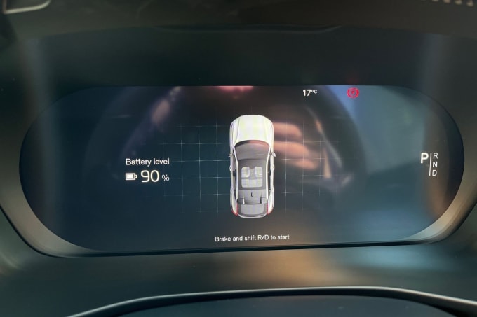 2025 Volvo C40