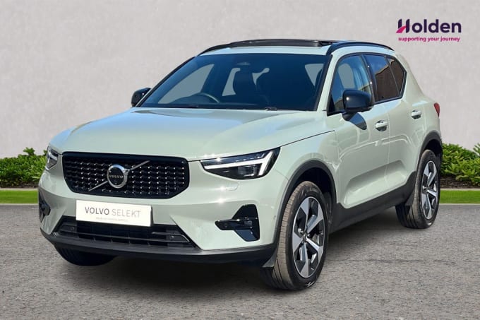 2025 Volvo Xc40