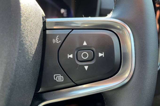2025 Volvo C40
