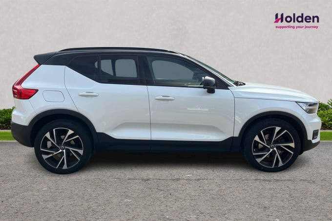 2024 Volvo Xc40