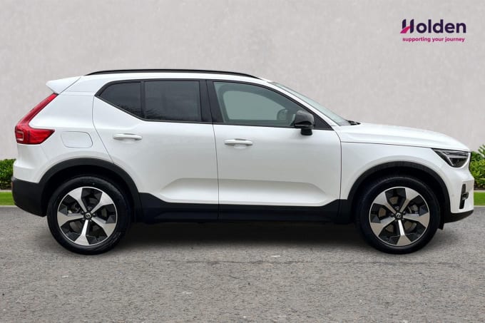 2025 Volvo Xc40