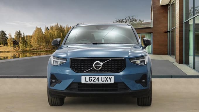 2024 Volvo Xc40