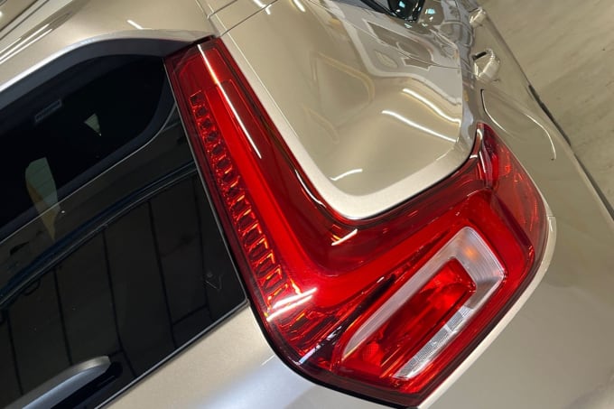 2025 Volvo Xc40