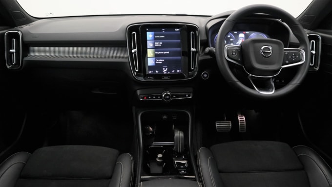 2025 Volvo Xc40