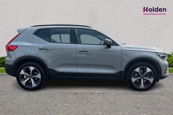 2025 Volvo Xc40