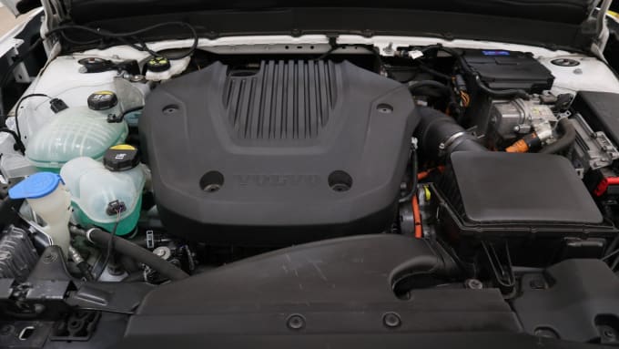 2025 Volvo Xc40