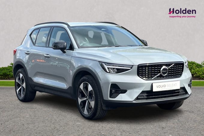 2025 Volvo Xc40