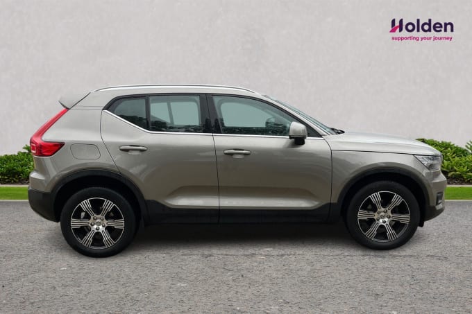 2024 Volvo Xc40