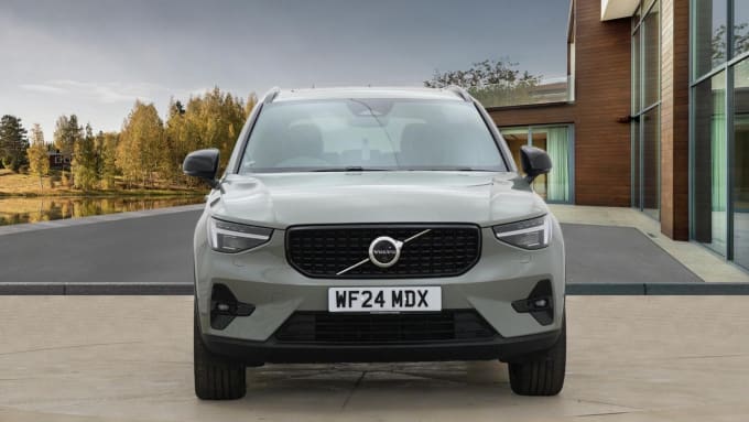 2024 Volvo Xc40