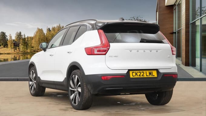 2025 Volvo Xc40