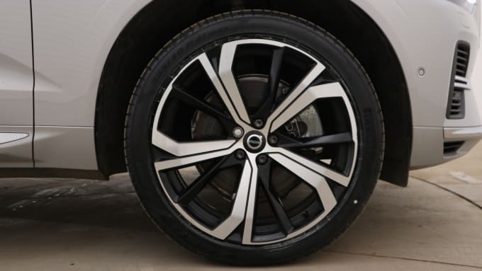 2025 Volvo Xc60