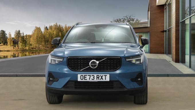 2024 Volvo Xc40