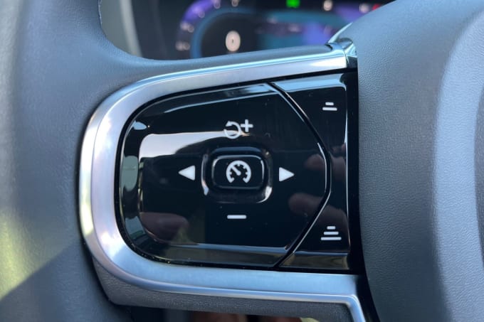 2025 Volvo Xc60