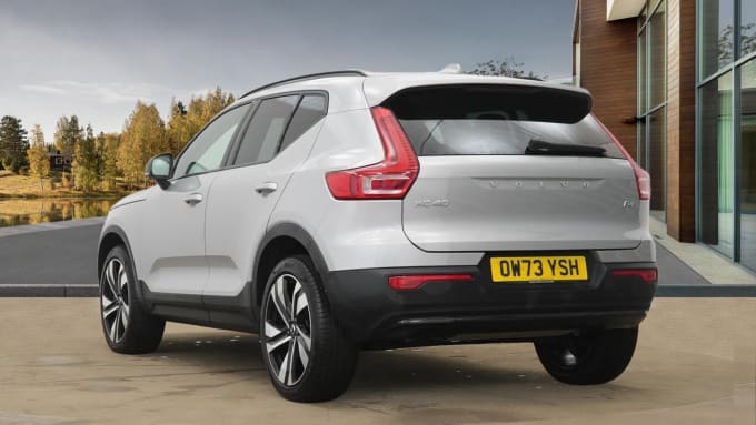 2025 Volvo Xc40