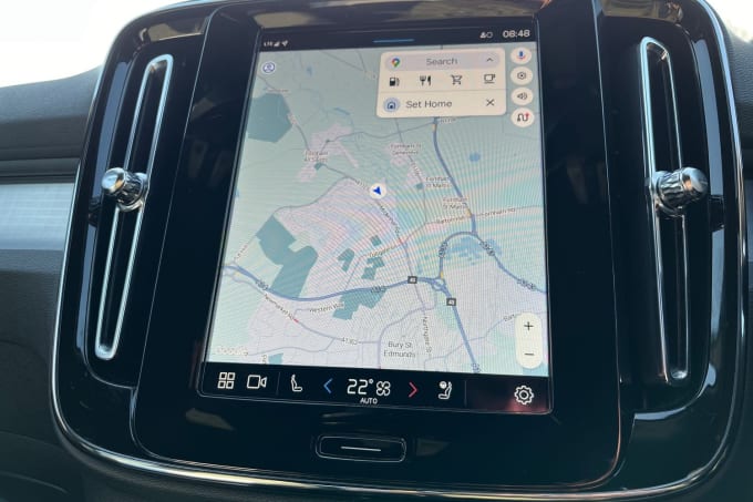 2025 Volvo Xc40