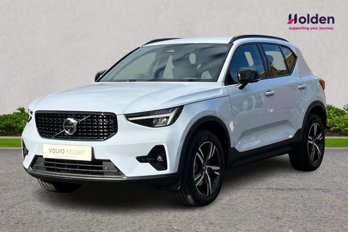 2025 Volvo Xc40