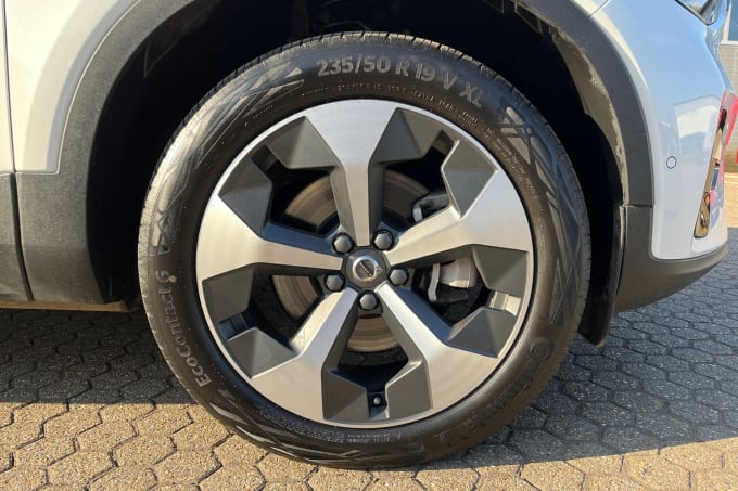 2025 Volvo Xc40