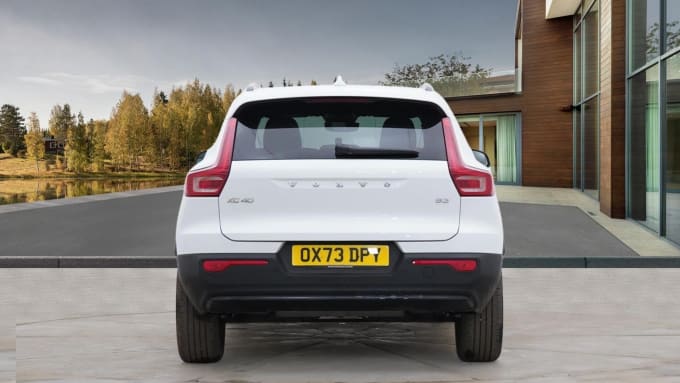 2025 Volvo Xc40