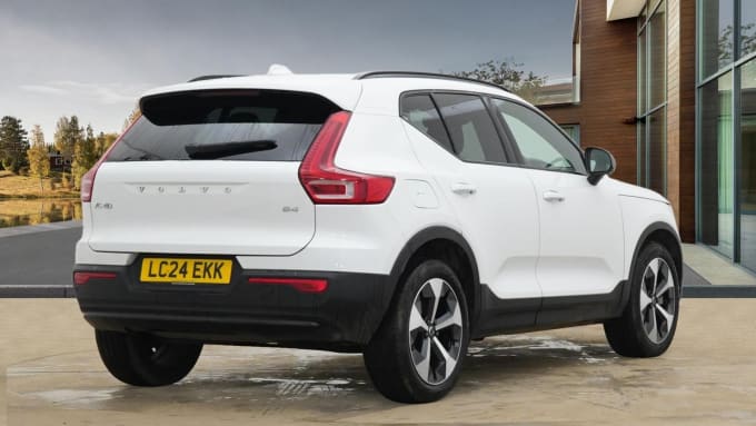 2025 Volvo Xc40