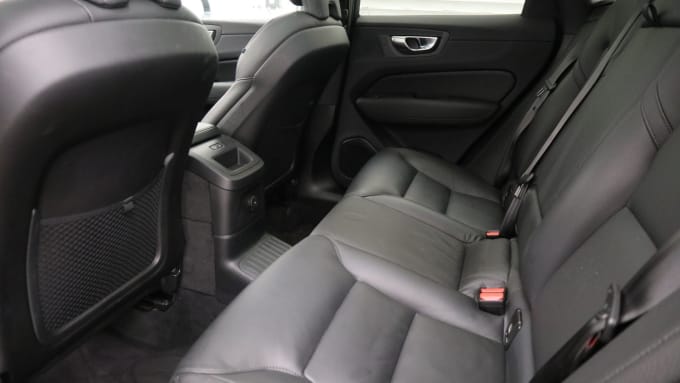 2025 Volvo Xc60