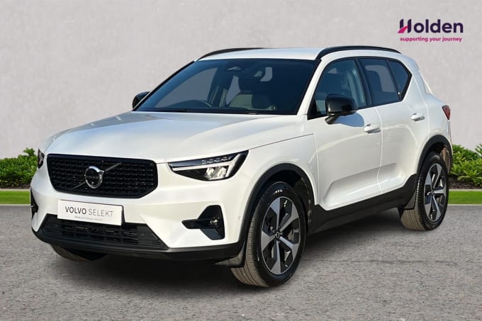2025 Volvo Xc40