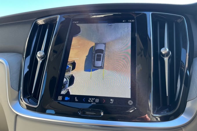 2025 Volvo V60