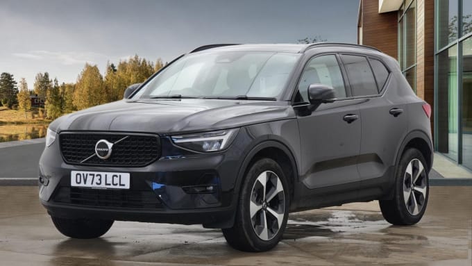 2025 Volvo Xc40