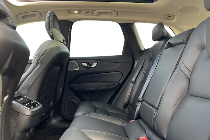 2025 Volvo Xc60