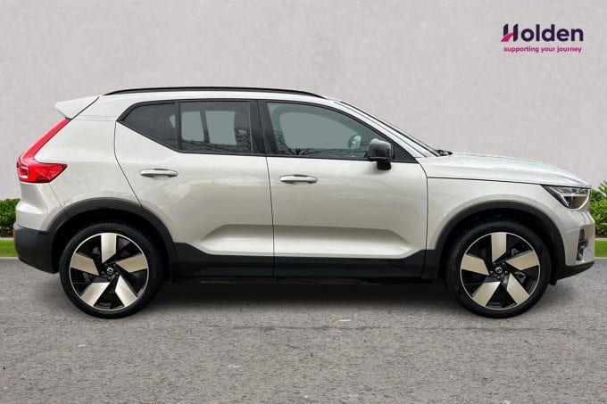 2025 Volvo Xc40