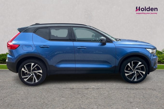 2024 Volvo Xc40