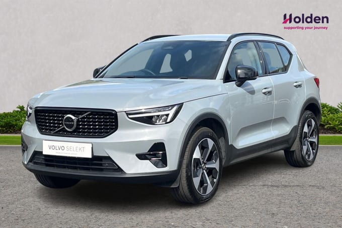 2025 Volvo Xc40