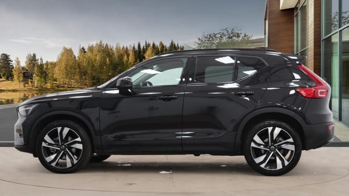 2024 Volvo Xc40