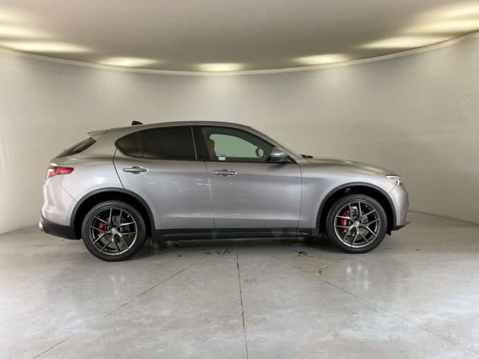 2024 Alfa Romeo Stelvio