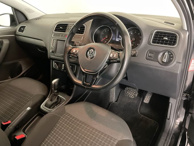 2017 Volkswagen Polo