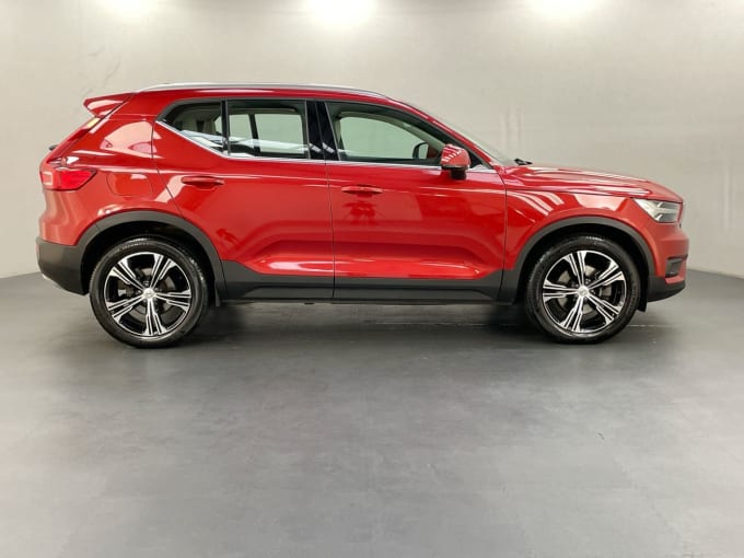 2024 Volvo Xc40