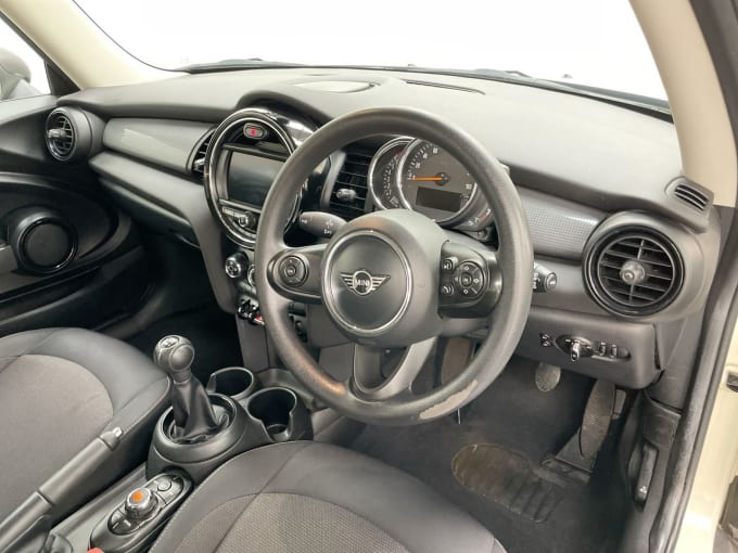 2024 Mini Hatch Cooper