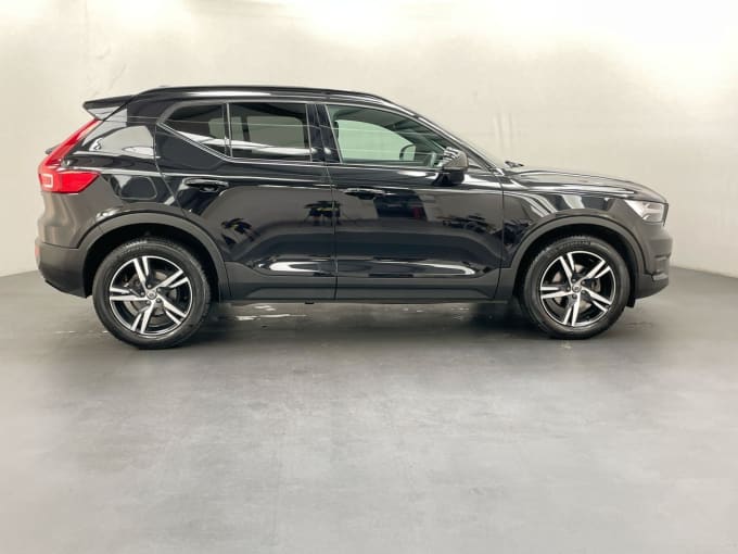 2024 Volvo Xc40