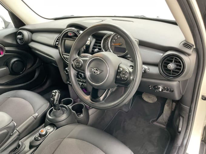 2024 Mini Hatch Cooper