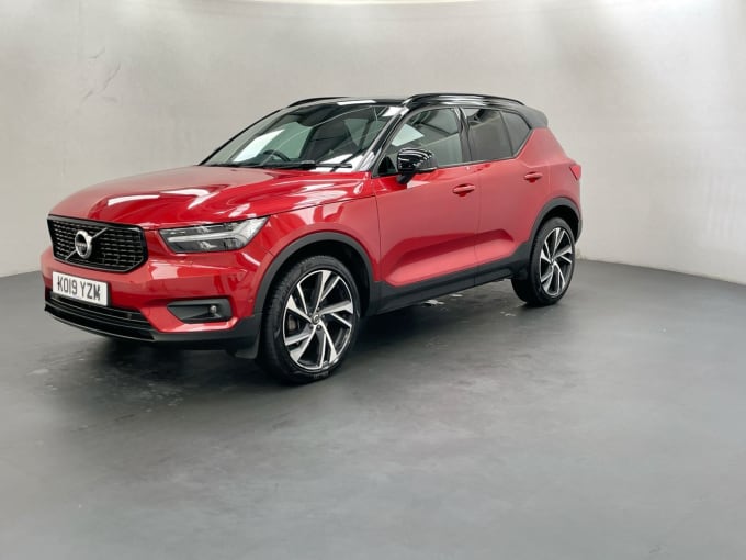 2024 Volvo Xc40