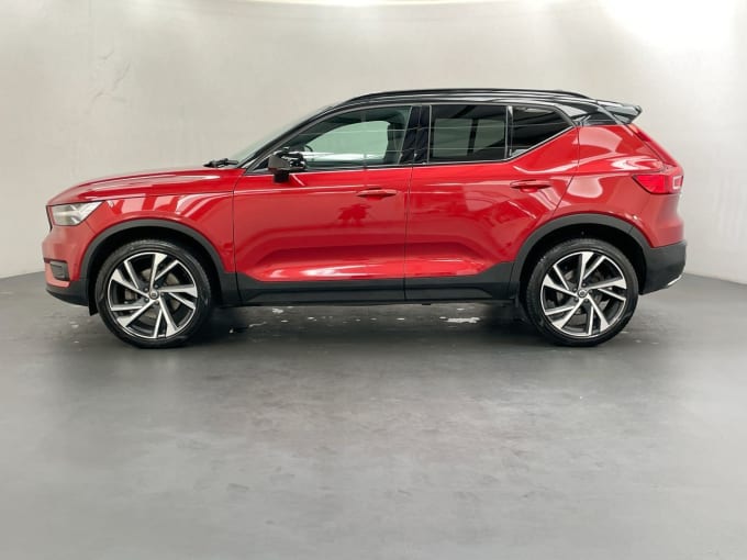 2024 Volvo Xc40