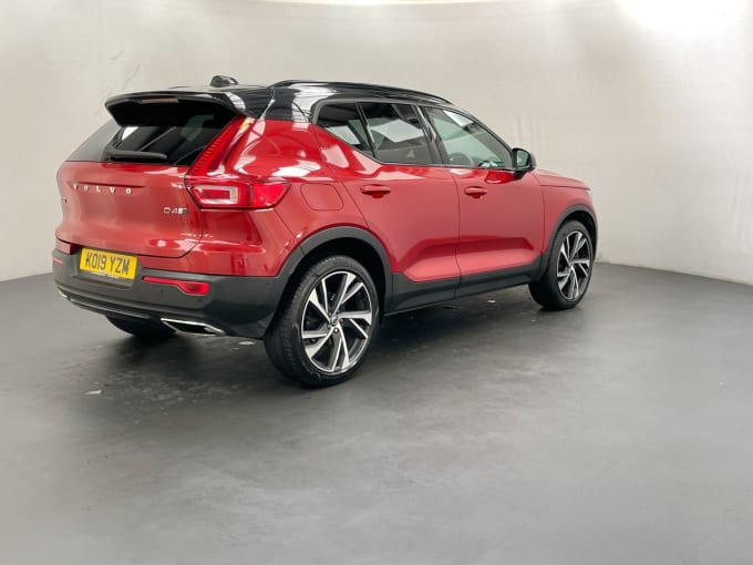 2024 Volvo Xc40