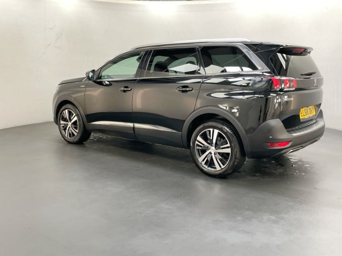 2024 Peugeot 5008