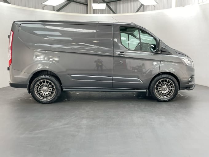 2024 Ford Transit Custom