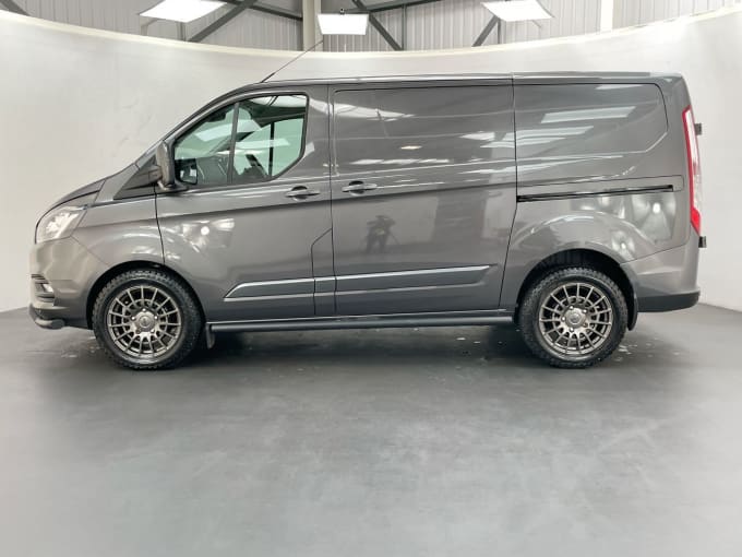 2024 Ford Transit Custom