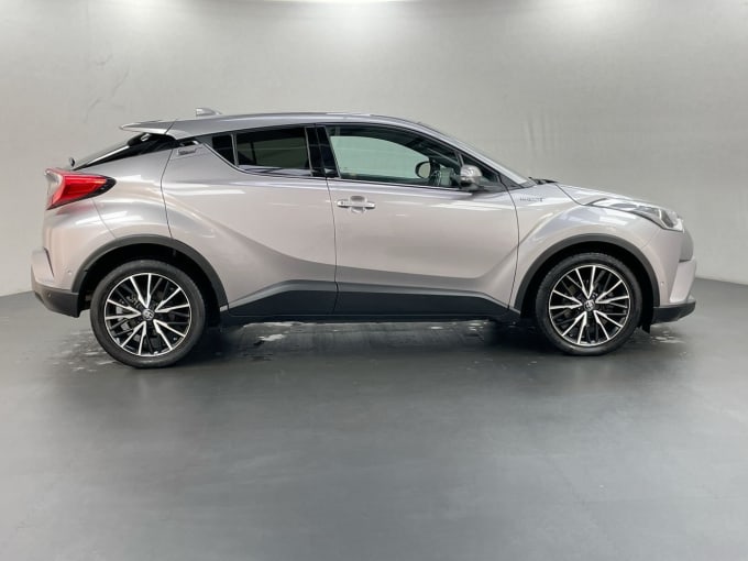 2024 Toyota Chr