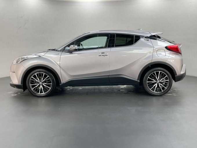 2024 Toyota Chr