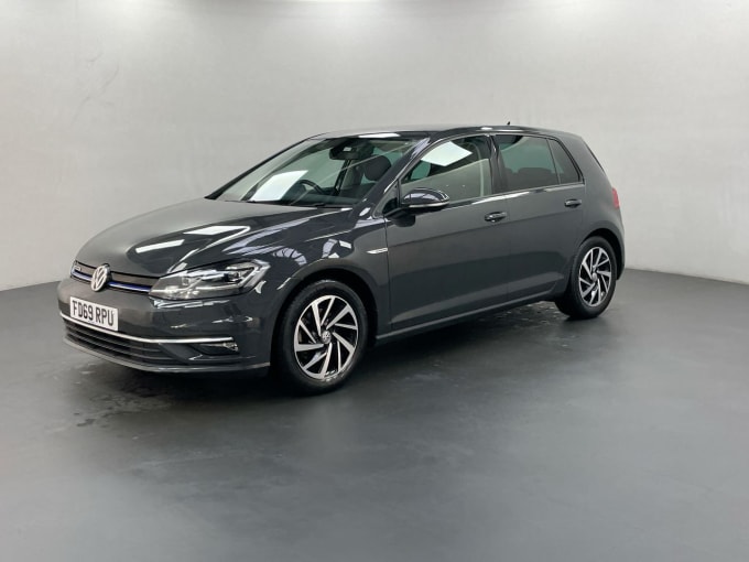 2024 Volkswagen Golf